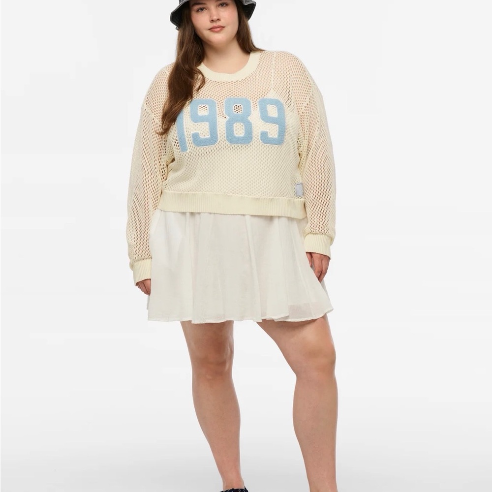 Taylor Swift 1989 (Taylor’s Version) Open Knit Sweater Brand New w/o Tags - Picture 7 of 14